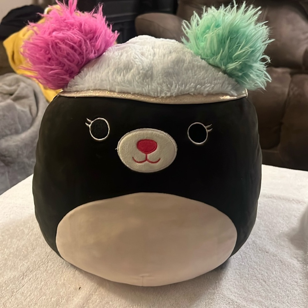 Squishmallows 14” Selma the Skunk